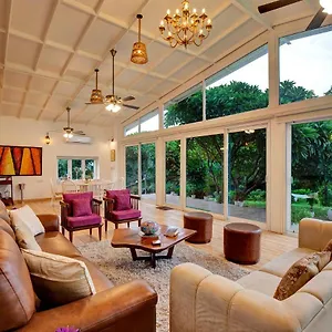 https://stayvista-at-idyllic-farmhouse-a-glasshouse.top-gurgaonhotels.com