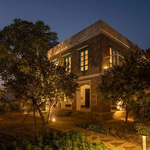 https://lohonostays-library-sadhrana-bagh.top-gurgaonhotels.com