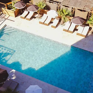 https://novotel-avignon-nord.fr-provencehotel.com